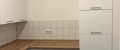 Altbauwohnung | 2-Zimmer mit Einbauküche - Photo 1