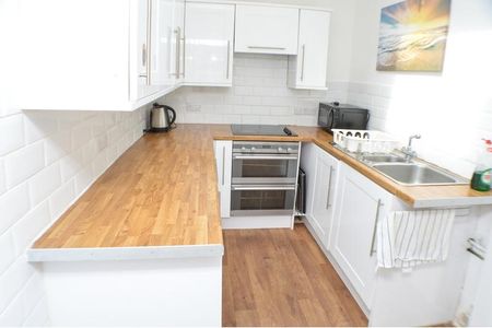 3 bedroom house share to rent - Photo 4