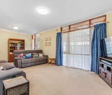 Four bedroom home - Photo 2