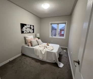 For Lease - 441 Brooklyn Common, Oakville, Ontario - Photo 6