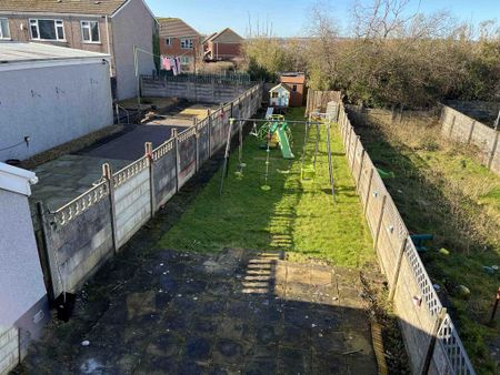 2 bedroom terraced house to rent - Photo 5