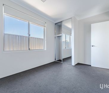 Contemporary Coastal Living at Its Finest - Photo 2