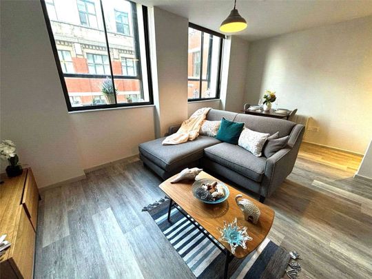 Fully Furnished One Double Bedroom Apartments at the Uncle Development, located in a prime M1 location. AVAILABLE NOW! - Photo 1