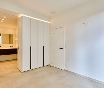 Appartement te huur in Lommel voor € 1.000 met 1 slaapkamer - Photo 1