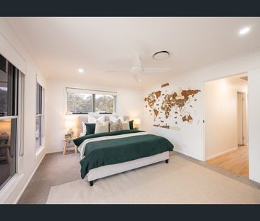 Modern Family Home with Smart Upgrades & Prime Fitzgibbon Location - Photo 4