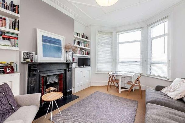 Bathurst Gardens, Kensal Green, NW10 - Photo 1