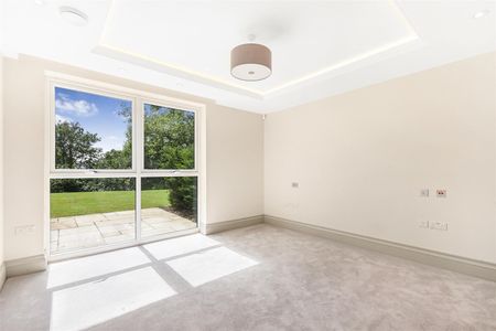 Brompton House, The Drive, Ickenham, Middlesex, UB10 - Photo 3