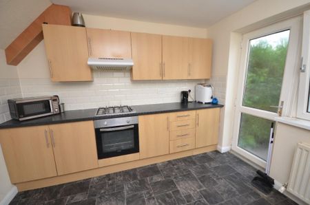 1 bedroom house of multiple occupation to rent - Photo 4