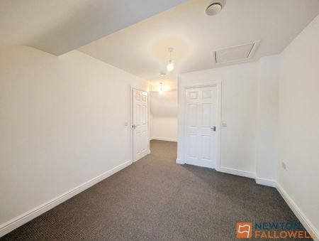 3 bedroom detached house to rent - Photo 3