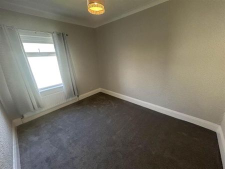 8 Cultra Avenue, Holywood, BT18 0LT - Photo 4