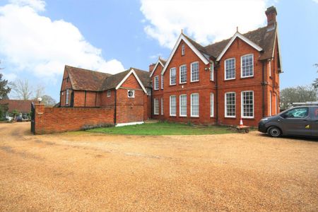 1 bedroom in a flat share to rent - Photo 4