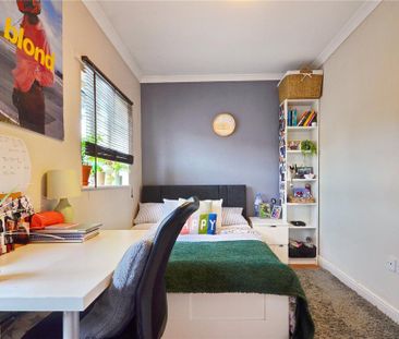 4 bedroom semi-detached house to rent - Photo 5