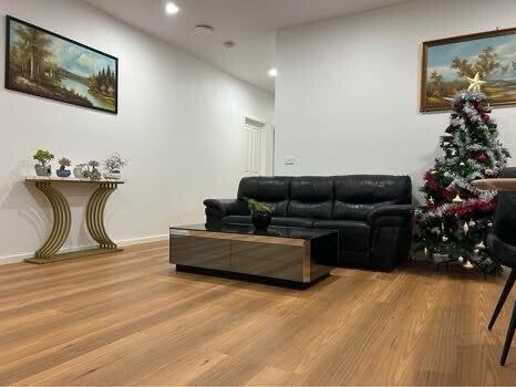 Noble Park - Photo 1