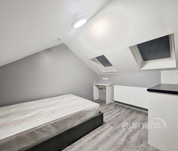 property to rent - Photo 1