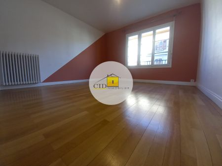 Appartement - 3 pièces - 78,80 m² - Bourgoin-Jallieu - Photo 3