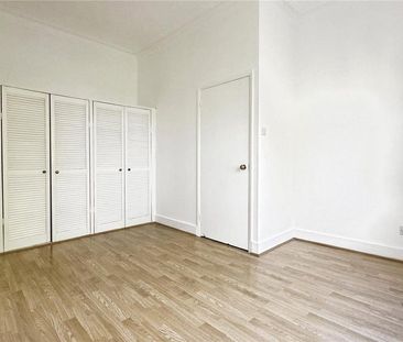 2 bedroom semi-detached house to rent - Photo 5