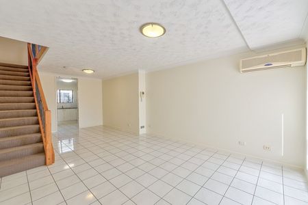 2 bedrooms in Bulimba - Photo 5