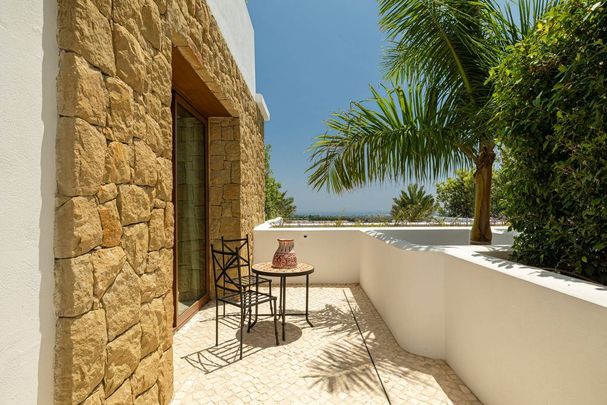 Luxury Apartment for rent in Marbella, Andalusia - Photo 1