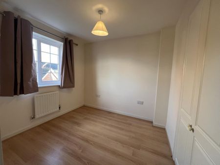 3 bedroom semi-detached house to rent - Photo 4