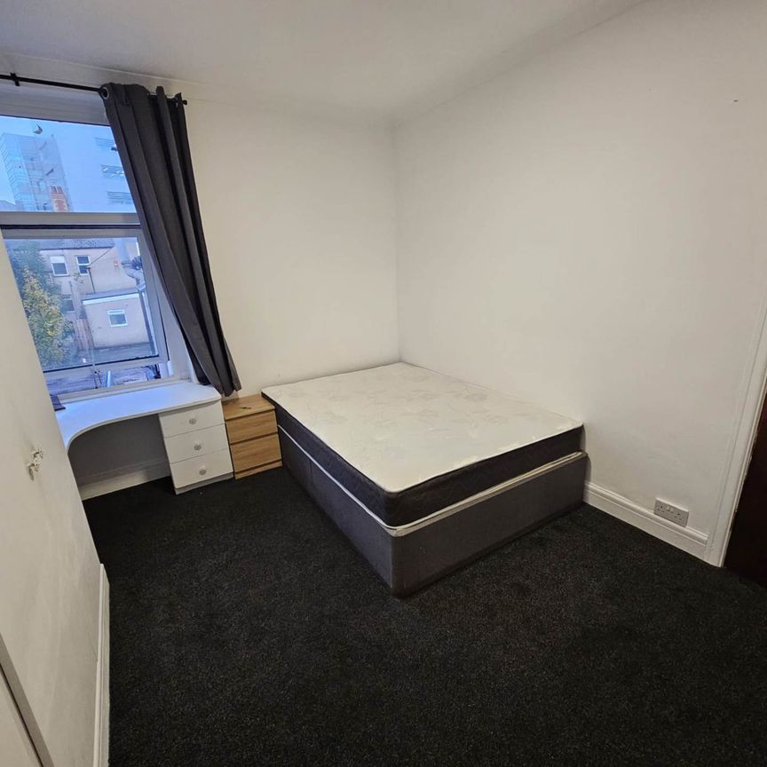 Price £570 pcm - Available Now - Furnished - Photo 1