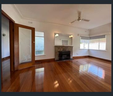 Family home in the heart of Preston - Photo 1