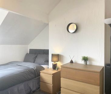 Glebe Avenue (Room 4), Kirkstall, Leeds - Photo 4