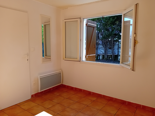 Saint-Vincent-de-Tyrosse - Maison - 46m² - Photo 1