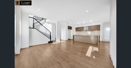 Fully Upgraded Family Home for Lease - Alamora Estate, Tarneit - Photo 3