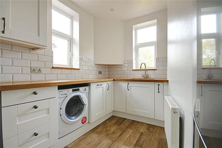 2 bedroom maisonette to rent - Photo 3