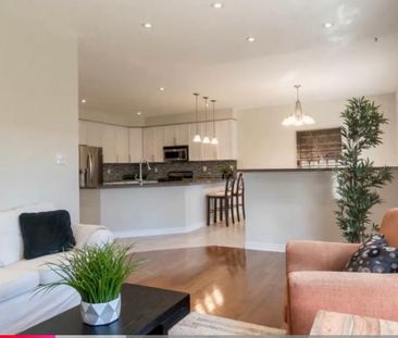 For Lease - 5847 Summerside Drive, Mississauga, Ontario - Photo 2