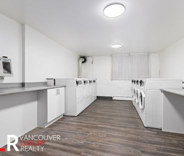 Condo in Downtown Vancouver, BC - Photo 6