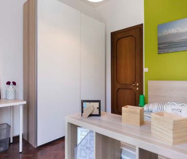 Viale Giovanni Vicini, Bologna, Emilia-Romagna 40134 - Photo 6