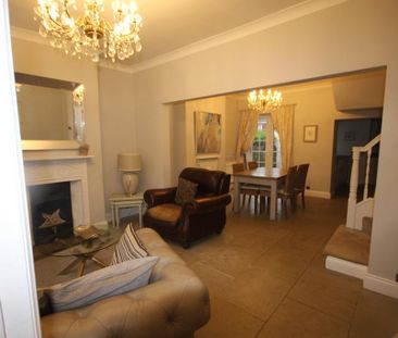 2 bedroom end of terrace house to rent - Photo 1