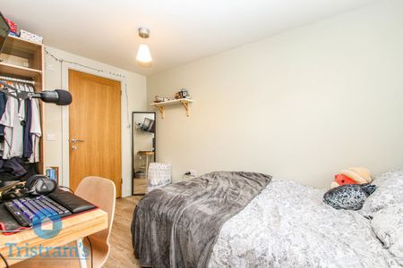 2 bed Apartment for Rent - Photo 3