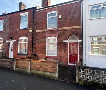 Clarendon Road, Swinton, Manchester - Photo 1