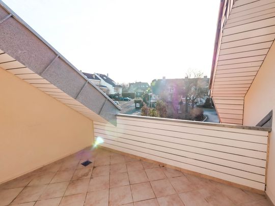 Attraktive 1-Zimmer-DG-Wohnung mit Balkon und Galerieebene - Photo 1