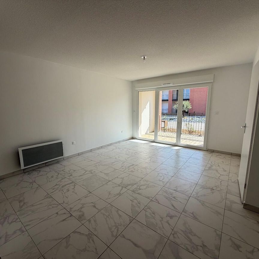 location Appartement T2 DE 47m² À CASTELGINEST - Photo 1
