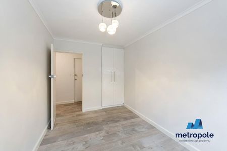 2/12 Dalny Road, MURRUMBEENA, VIC - Photo 3