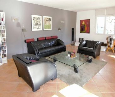 Tout savoir sur cette maison dans le quartier Village-Saint Julien-... - Photo 1