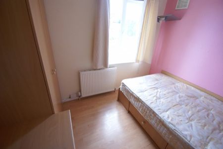 7 Bed - Becketts Park Crescent, Headingley, Leeds - Photo 3