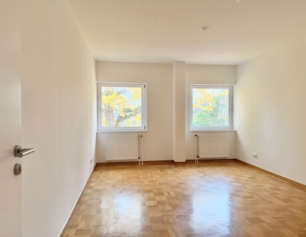 Großzügige 3-Zimmer-Dachgeschosswohnung mit Balkon in zentraler Lage - Foto 1