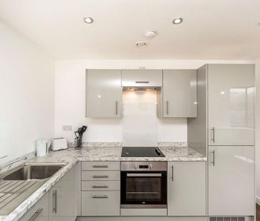 Studio to rent - Photo 6