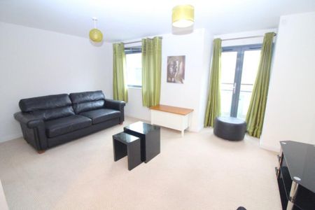 4 bedroom terraced house to rent - Photo 2