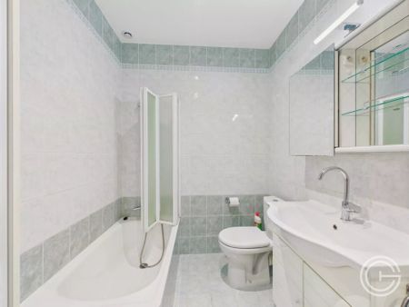 Location Appartement 1 pièce 28m² NICE 06000 - Photo 4