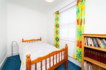 3 bedroom terraced house to rent - Photo 4