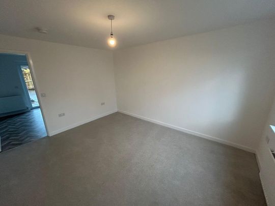 2 bedroom semi-detached house to rent - Photo 1