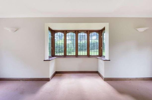 Perrotts Brook, Cirencester, GL7 - Photo 1