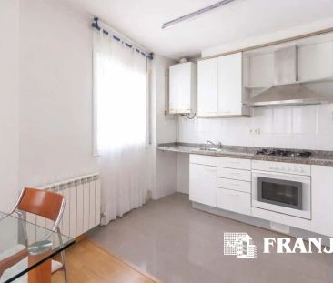 Piso de alquiler en Ca n'Aurell - Photo 4