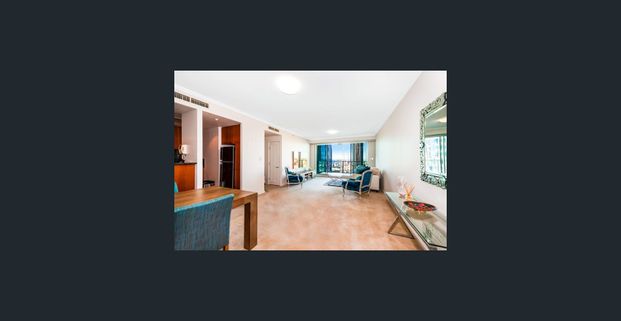 Large Two-Bedroom Apartment With Spectacular City Views - Photo 1