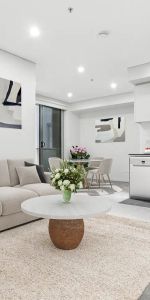 “Modern Studio Apartment” - Photo 3